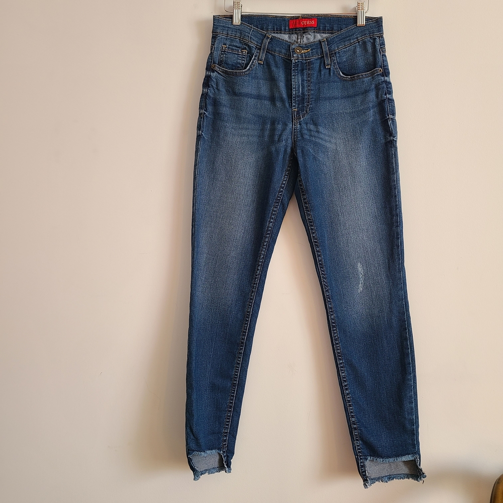 GUESS Women's Blue Jeans Size 28
